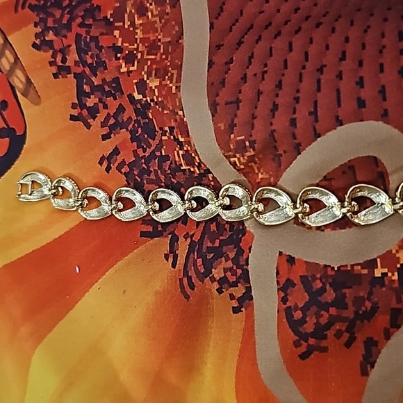 VINTAGE NAPIER Necklace - Picture 5 of 5